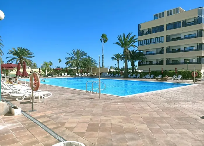 Your Luxurious Home Near The Dunes!