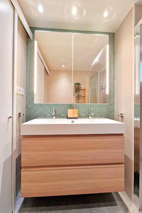 Apartment Your Luxurious Near The Dunes!
